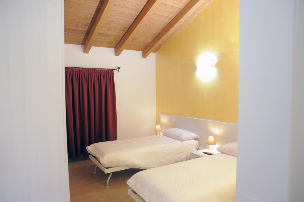Al Castello Bed And Breakfast Cornate d'Adda Buitenkant foto