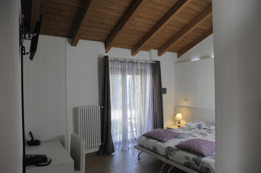 Al Castello Bed And Breakfast Cornate d'Adda Buitenkant foto