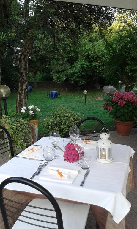 Al Castello Bed And Breakfast Cornate d'Adda Buitenkant foto