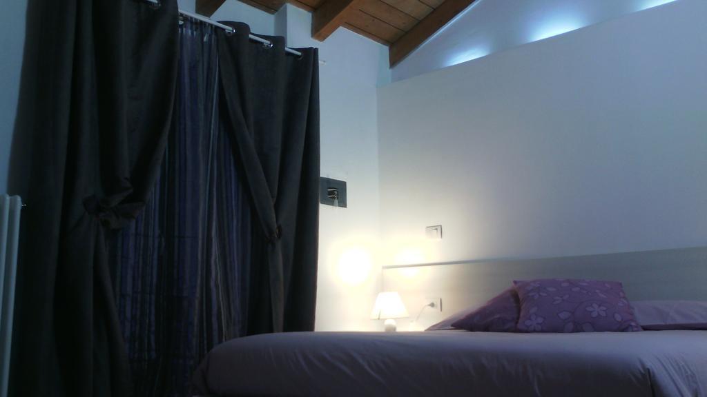 Al Castello Bed And Breakfast Cornate d'Adda Buitenkant foto